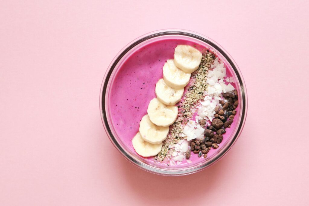  Vegan Smoothie Bowl (Refreshing & Protein-Rich)